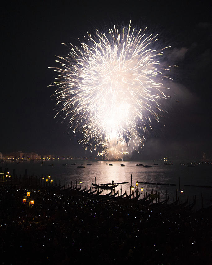Hotel Excelsior Venice - From all of us at the Hotel Excelsior we wish you a new year full of joy an