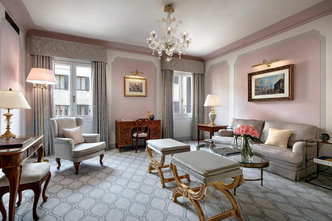 Interior designer Pierre-Yves Rochon has chosen pastel colours for our Grand Dandolo Suites